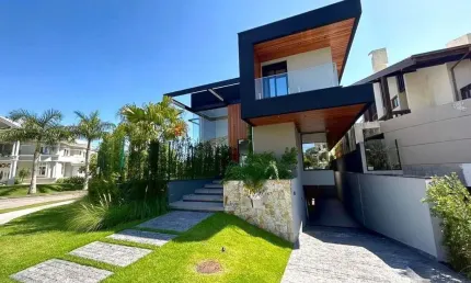 Casa para Venda em Florianópolis, Jurerê Internacional, 5 dormitórios, 5 suítes, 3 banheiros, 2 vagas