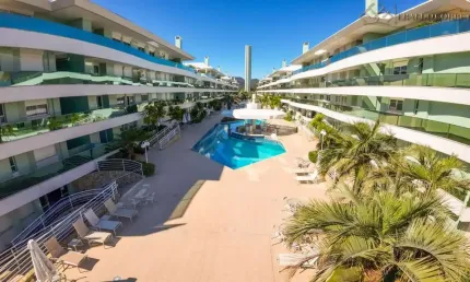 Apartamento para Venda em Florianópolis, Cachoeira do Bom Jesus, 3 dormitórios, 3 suítes, 4 banheiros, 2 vagas