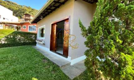 Casa em condomínio fechado com 5 quartos à venda na Rua Doutor Augusto Ricardo Teixeira Castilho, 200, Vargem Grande, Teresópolis, 213 m2 por R$ 850.000