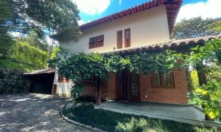 Casa em condomínio à venda no bairro Quebra Frascos- Teresópolis/RJ