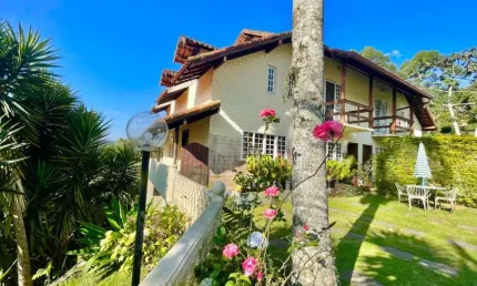 Casa em condomínio fechado com 5 quartos à venda na Rua Waldemar de Assis Ribeiro, 155, Cascata Guarani, Teresópolis, 130 m2 por R$ 780.000