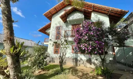Casa em condomínio fechado com 5 quartos à venda na Rua Eliseu Visconti, 300, Golfe, Teresópolis, 663 m2 por R$ 1.200.000
