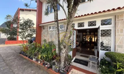 Casa em condomínio fechado com 3 quartos à venda na Rua Flavio Bortoluzi de Souza, 413, Alto, Teresópolis, 106 m2 por R$ 860.000