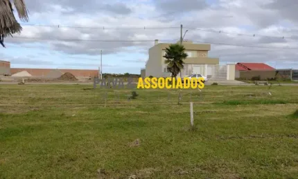 Terreno à venda na um, 1076, três vendas, pelotas por r$ 210.000