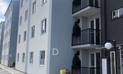 Apartamento com 2 quartos à venda na Um (Lot Res Visc da Graça), 450, Fragata, Pelotas por R$ 180.000