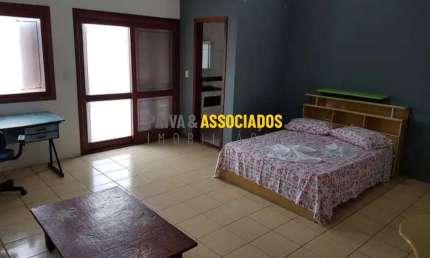 Loft com 1 quarto para alugar na Bernardo Pires, 351, Centro, Pelotas por R$ 1.600