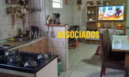 Casa com 2 quartos à venda na Doutor Antônio Leivas Leite, 485, Fragata, Pelotas por R$ 190.000