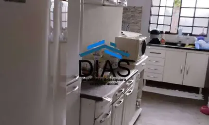 Jardim roberto selmidei casa com dois dormitórios e quintal amplo