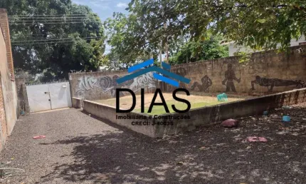 JARDIM MORADA DO SOL CASA COM 2 QUARTOS E QUINTAL AMPLO