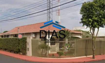 VILA XAVIER CASA COM TRÊS DORMITÓRIOS SPA PISCINA MUITO BEM LOCALIZADA