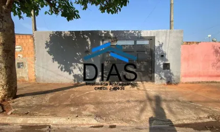 Residencial laura molina casa dois dormitórios e quintal amplo 200 m