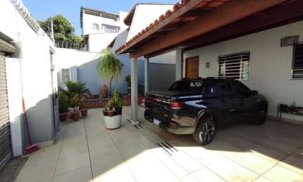 Casa com 3 quartos à venda no Grã-Duquesa, Governador Valadares 