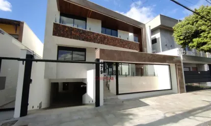 Casa à venda no Grã-Duquesa, Governador Valadares 