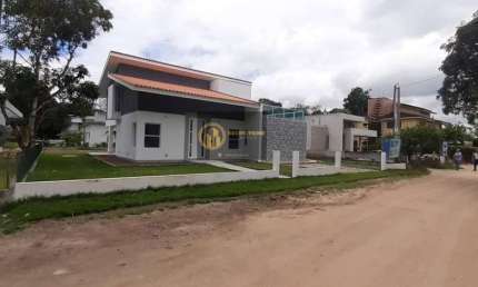 Casa de condomínio com 4 quartos, à venda em ALDEIA.