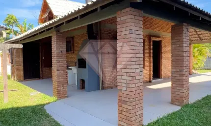 Casa financiável no Campeche em Florianópolis 1 km da praia