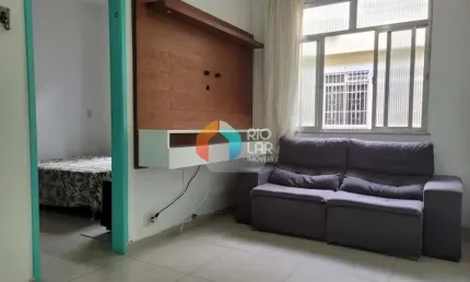 Botafogo, 2 Quartos, 1 Suíte, Armários, Dentro da Vila, Área Externa, Frente, Sol da Manhã, Seguran