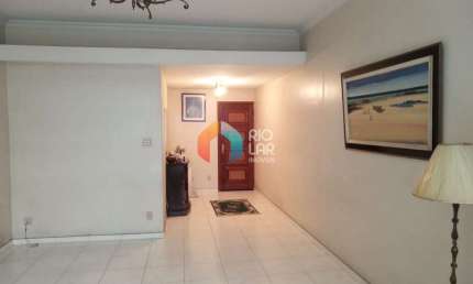 Laranjeiras, Apartamento, 3 Quartos, 2 banheiros, Repleto de Armários, Dependência, 1Vaga na Escrit