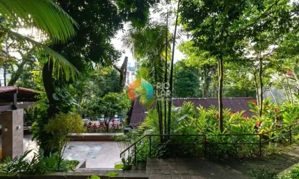 Apartamento, cosme velho, 2 quartos, sala em dois ambientes, varanda, vista livre, cozinha com armá
