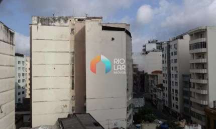 Catete, Apartamento, 2 Quartos, 2 banheiros,, Box Blindex, Armários, Área de Serviço,  Sol da Manhã