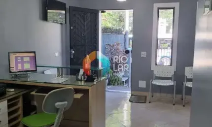 Casa com 3 quartos à venda na Rua Doutor Francisco Portela, Paraíso, São Gonçalo