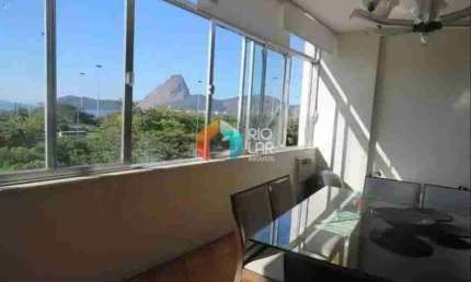 Apartamento à Venda no Flamengo, 233 m2, Salão Ambientes, 3 Quartos (1 suíte), Dependência Completa