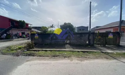 Casa à venda na Avenida Paranaguá, Tabuleiro, Matinhos