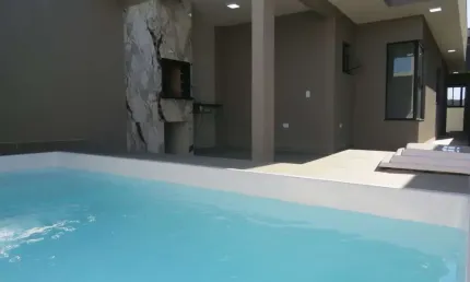 Casa para Venda em Matinhos, Balneário Caravelas, 3 dormitórios, 1 suíte, 1 banheiro, 1 vaga