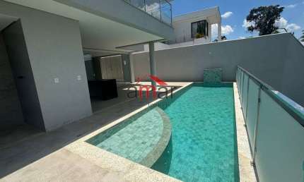 Casa em condomínio fechado com 4 quartos à venda no Portal do Sol, Contagem  por R$ 3.800.000