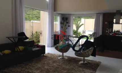 Casa em condomínio fechado com 4 quartos à venda em Paquetá, Belo Horizonte 