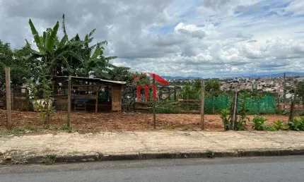 Terreno à venda no Conjunto Habitacional Homero Gil, Betim  por R$ 830.000