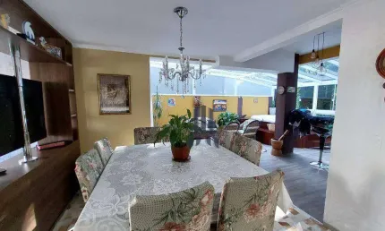 Sobrado com 3 dormitórios à venda, 188 m² por R$ 1.260.000,00 - Abranches - Curitiba/PR