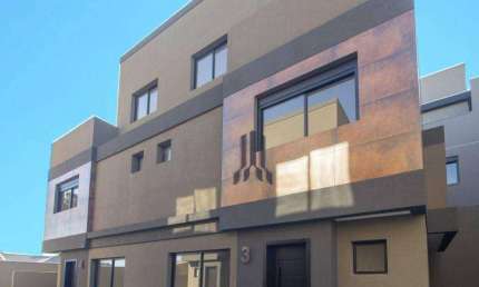 Sobrado à venda, 130 m² por R$ 865.000,00 - Portão - Curitiba/PR