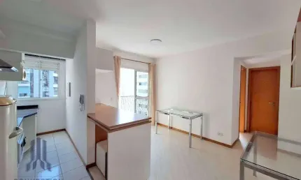 Apartamento com 1 dormitório para alugar, 38 m² por R$ 2.899,92/mês - Bigorrilho - Curitiba/PR