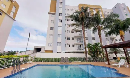 Apartamento com 2 dormitórios para alugar, 48 m² por R$ 2.646,00/mês - Capão Raso - Curitiba/PR