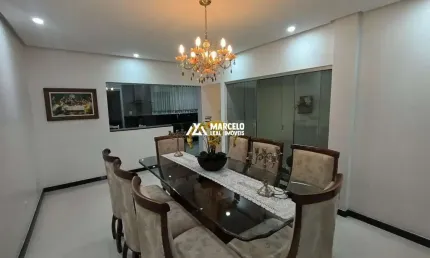 Vendo lindo apto Térreo com 4/4 sendo 02 suítes + quintal e móveis planejados no
