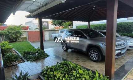 Alugo grande casa comercial construída em terreno de 860 m² localizada na Avenid