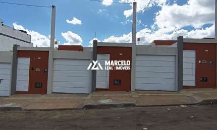 Casas em construção no Bairro Primavera apartir de R$ 189 mil com 2/4 e R$215 mi