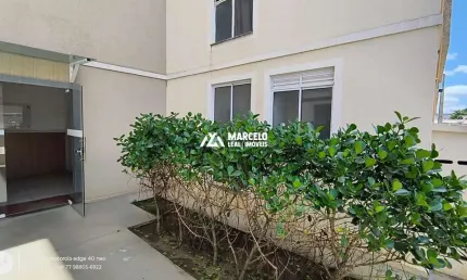 Oportunidade!!!! Vendo apartamento de 4º andar com 2 quartos em condomínio com l