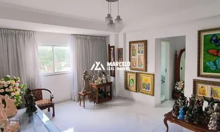 Vendo amplo  apartamento com 221 M2 sendo distribuidos em 6 quartos sendo 4 suít