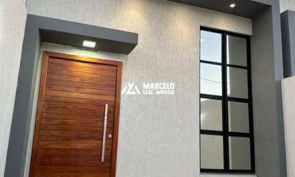 Casa térrea com acabamento moderno e boa localização - Bairro São Pedro, Loteame