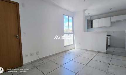 Alugo apartamento no 4º andar com  2 quartos,  armários planejados na cozinha em