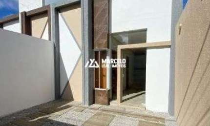 Vendo casa nova averbada de 3/4 sendo 01 suíte em ótima localização no Bairro Fe