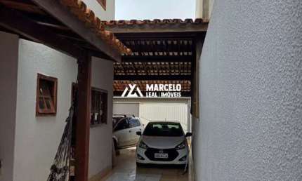 Vendo casa tipo Duplex com 5/4 no Bairro Boa Vista em Vitória da Conquista-BA