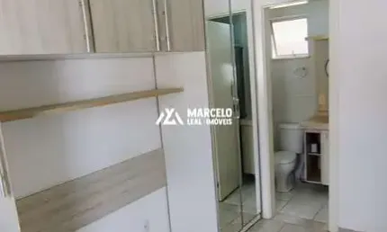 Vendo Apartamento de 2º andar em Condomínio com portaria 24hs e armários planeja