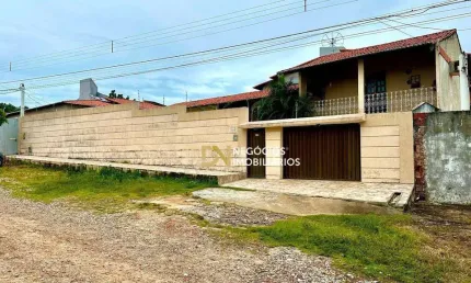 Casa com 4 dormitórios à venda, 310 m² por R$ 990.000,00 - Candelária - Natal/RN