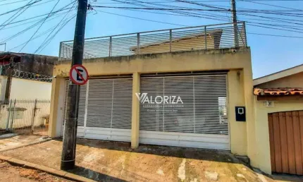 Casa com 5 quartos para alugar, 270 m² por R$ 4.698/mês - Vila Hortência - Sorocaba/SP