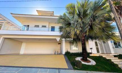 Casa com 4 quartos sendo 4 suítes no condomínio Villa dos Inglezes