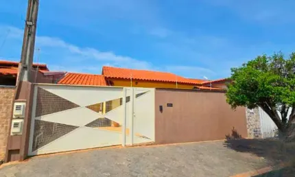 CASA TERREA COM 2 CASAS ISOLADAS JD IGUATEMI SOROCABA