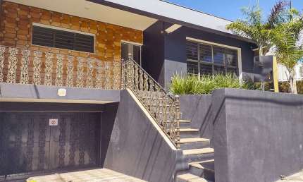 Casa com 3 dormitórios à venda, 274 m² por R$ 740.000,00 - Vila Independência - Sorocaba/SP