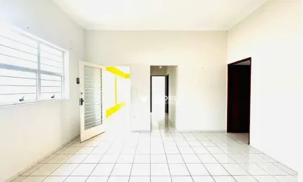 Casa com 3 dormitórios à venda, Vila Assis - Sorocaba/SP